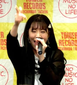松下美織（ポルノ俳優）の写真