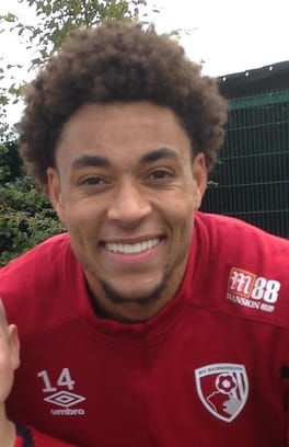 アルノー・ダンジュマ（サッカー選手）の写真