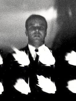 20 世紀のフランスの視覚芸術家（彫刻家・柔道家）の写真