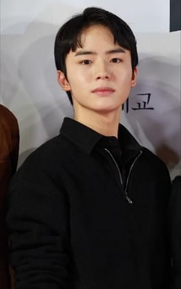 ムン・ウジン（俳優）の写真