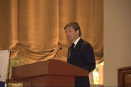 ニコラス・バーグルエン（不動産投資家・美術品収集家）の写真