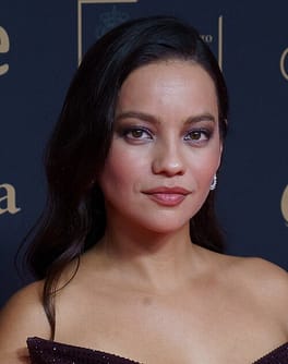 ナタリー・レヴェス（俳優）の写真