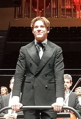 クラウス・マケラ（チェリスト・指揮者）の写真
