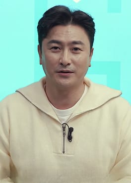 安貞桓（サッカー選手・テレビ・パーソナリティ）の写真