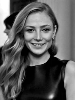 クララ・パジェット（俳優・モデル）の写真