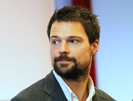 ダニーラ・コズロフスキー（モデル・舞台俳優）の写真
