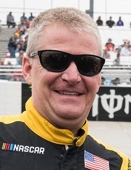 ジェフ・バートン（カーレーサー・スポーツ解説者）の写真
