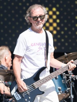 トニー・ジェイムス（ベーシスト・ギタリスト）の写真