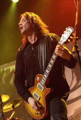 ジョン・ノーラム（歌手・ギタリスト）の写真