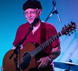 フィル・ケギー(シンガーソングライター・作曲家)の写真
