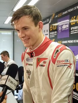カラム・アイロット（カーレーサー・F1ドライバー）の写真