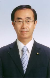 渡辺孝男（政治家）の写真