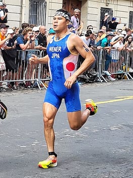 ニナー賢治（トライアスロン選手）の写真