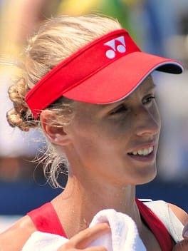 エレーナ・デメンチェワ（テニス選手・テレビ司会者）の写真