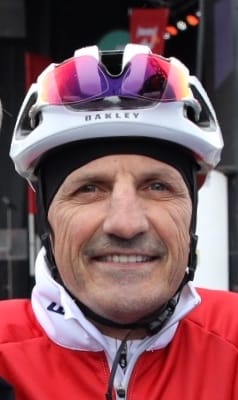 ギイ・カルボノ（アイスホッケー選手・アイスホッケー指導者）の写真