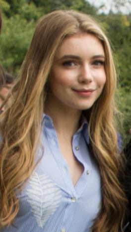 エレノア・ワージントン・コックス（俳優・映画俳優）の写真