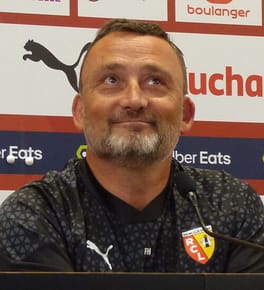 フランク・エズ（サッカー選手・サッカー指導者）の写真