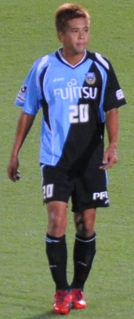 稲本潤一（サッカー選手）の写真