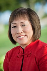 コリーン・ハナブサ（政治家・弁護士）の写真