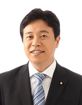 鶴保庸介(政治家)の写真