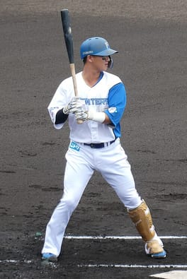 佐藤龍世（野球選手）の写真