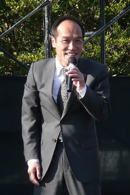東国原英夫（政治家・タレント）の写真