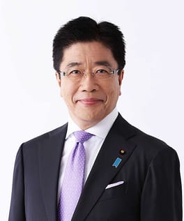 加藤勝信(政治家)の写真