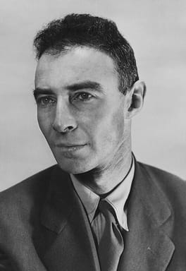 Photo of Robert Oppenheimer