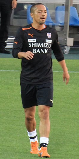 小野伸二（サッカー選手）の写真