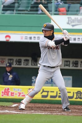 大城卓三(野球選手)の写真