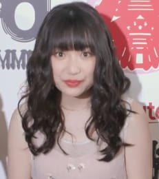 吉田凜音（歌手・ラッパー）の写真