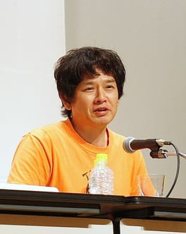 奈良美智（画家・彫刻家）の写真