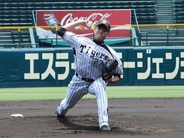 秋山拓巳(野球選手)の写真