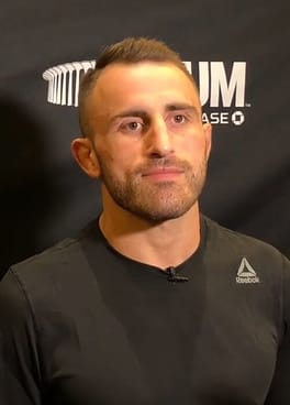 Photo of Alexander Volkanovski
