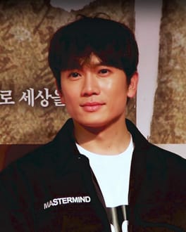 Photo of Ji Seong