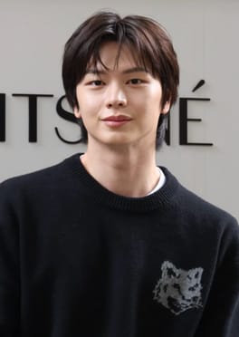 Photo of Yook Sung-jae