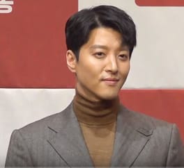 Photo of Lee Dong-gun
