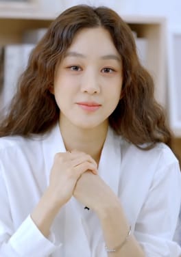 Photo of Jung Ryeo-won