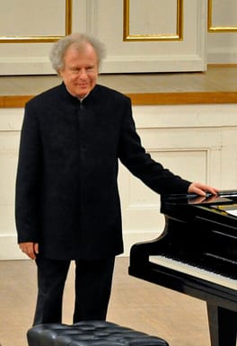 Photo of András Schiff