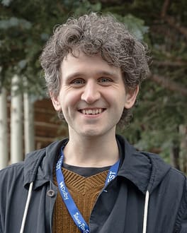 Photo of Harry Melling