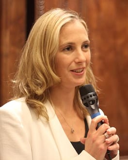 Photo of Lauren Weisberger