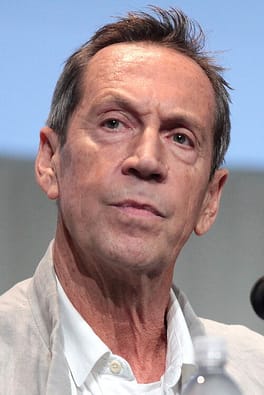 Photo of Jonathan Hyde