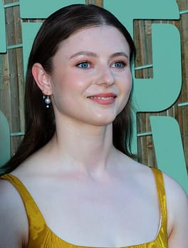 Photo of Thomasin McKenzie