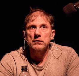 Photo of Simon McBurney