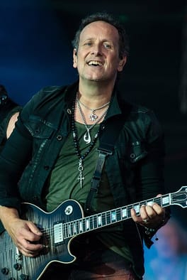 Photo of Vivian Campbell