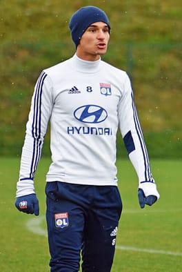 フセム・アワール（サッカー選手）の写真