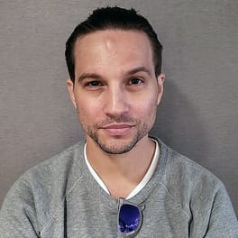 ローガン・マーシャル＝グリーン（テレビ俳優・映画俳優）の写真