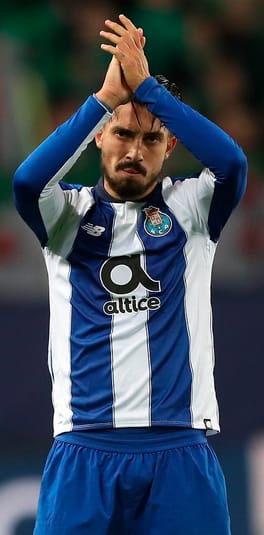 Photo of Alex Telles