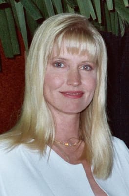 Photo of Lisa Niemi