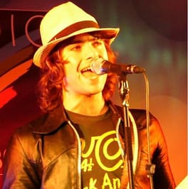 ロバート・シュワルツマン（俳優・音楽家）の写真